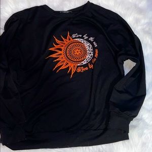 Black long sleeve t shirt
